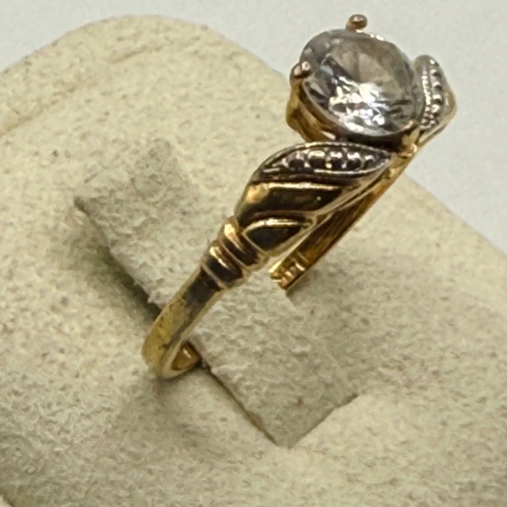 Lind 14K HGE Two Tone Round Cut Clear Stone Vintage Style Ring Size 7.75